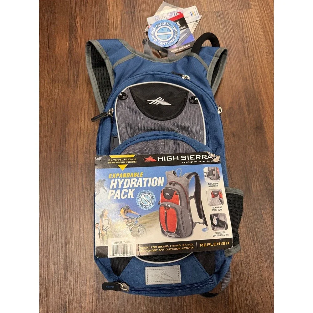 NWT High Sierra Expandable Hydration Pack AirFlow Cooled Back Outdoor Hiking